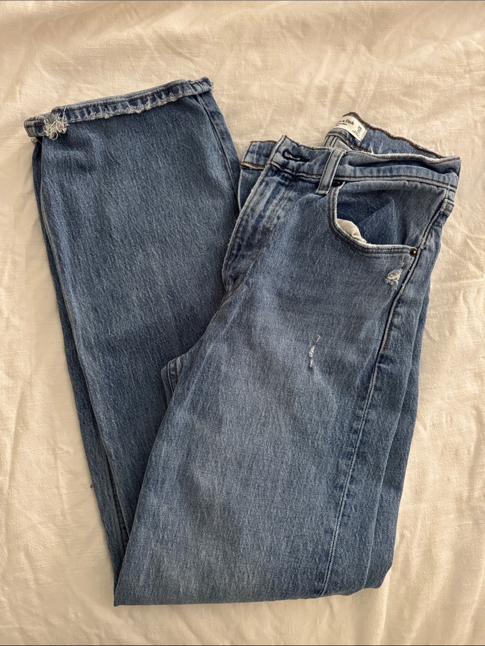 Abercrombie & Fitch Light Blue High-Rise Relaxed Jeans